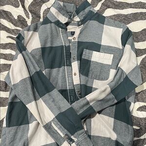 American Eagle Outfitters Green and White Checkered Shirt